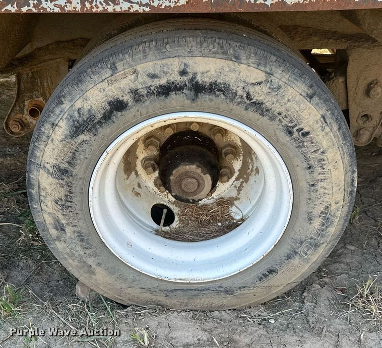 image for item OG9227 1994 Interstate 50LB  equipment trailer