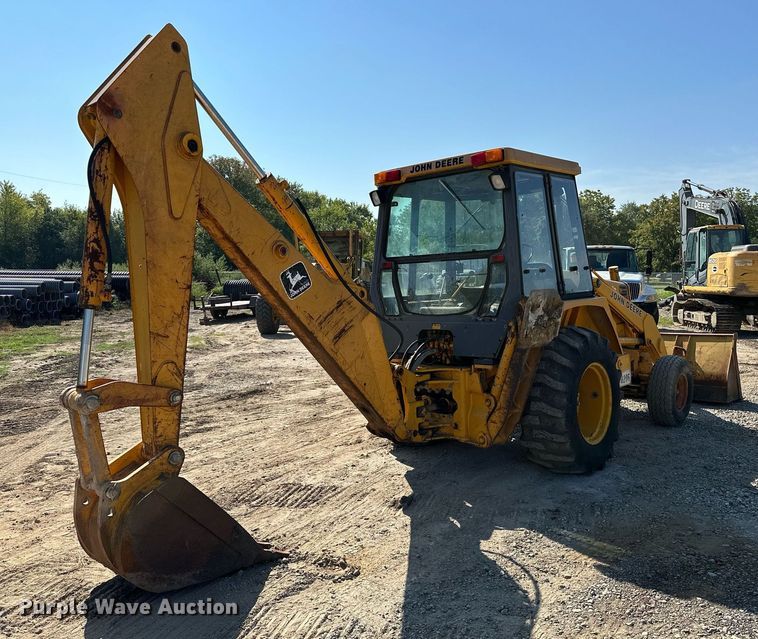 image for item OG9257 1990 John Deere 310C  backhoe
