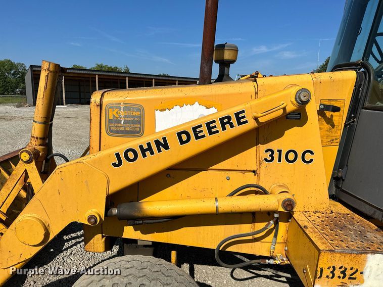image for item OG9257 1990 John Deere 310C  backhoe