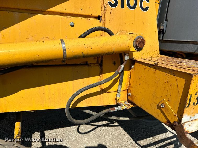 image for item OG9257 1990 John Deere 310C  backhoe