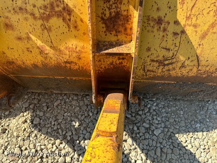 image for item OG9257 1990 John Deere 310C  backhoe