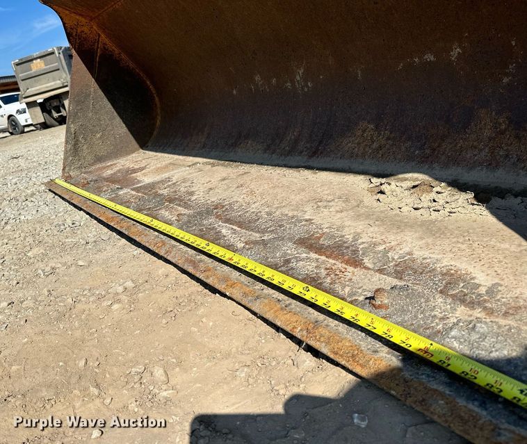 image for item OG9257 1990 John Deere 310C  backhoe