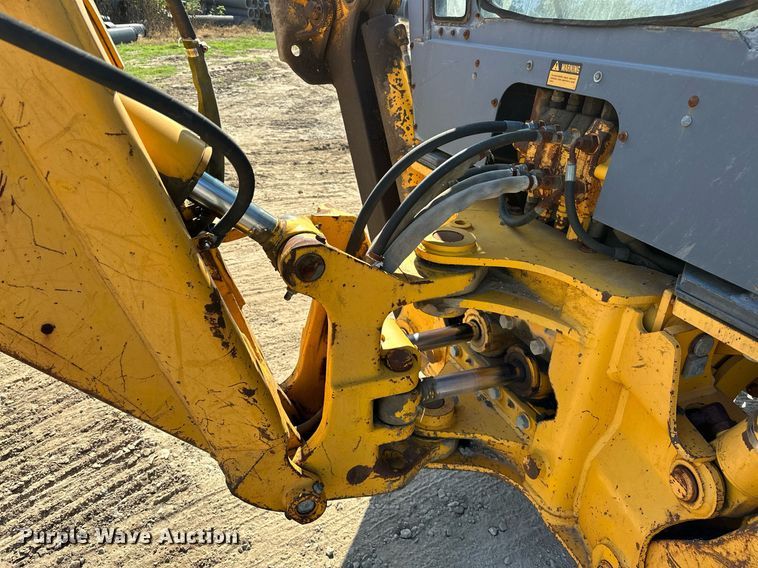 image for item OG9257 1990 John Deere 310C  backhoe