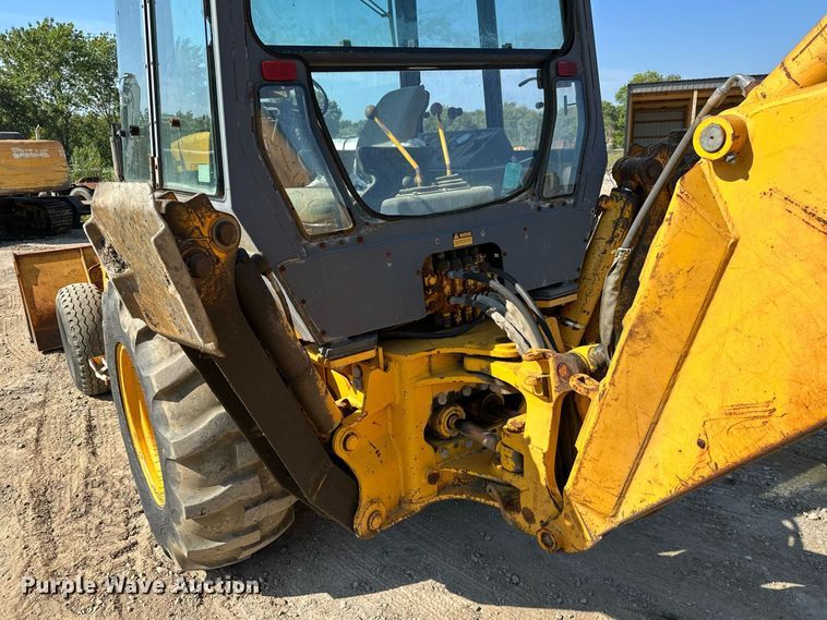 image for item OG9257 1990 John Deere 310C  backhoe