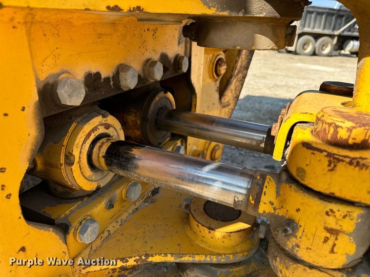 image for item OG9257 1990 John Deere 310C  backhoe