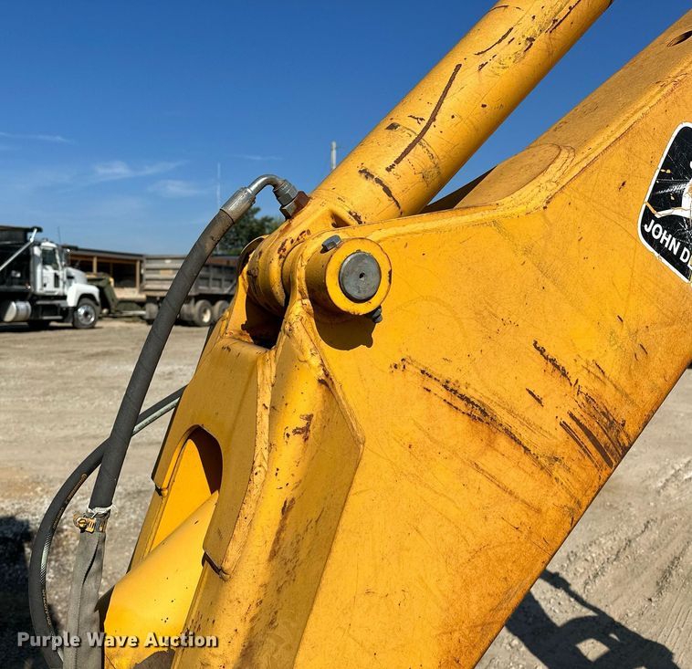 image for item OG9257 1990 John Deere 310C  backhoe