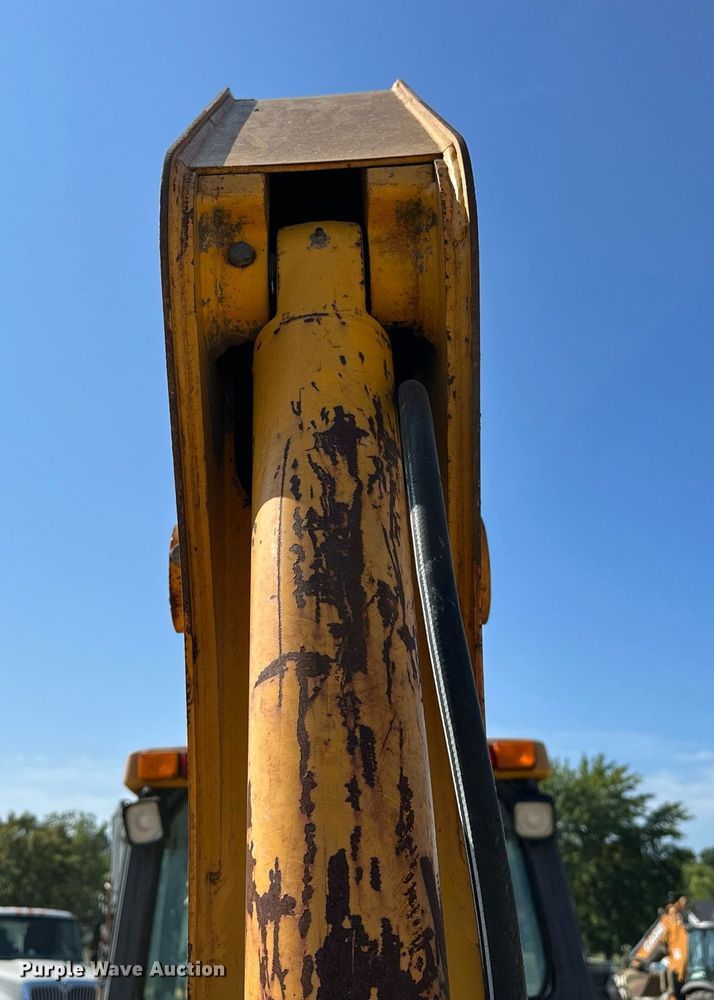 image for item OG9257 1990 John Deere 310C  backhoe