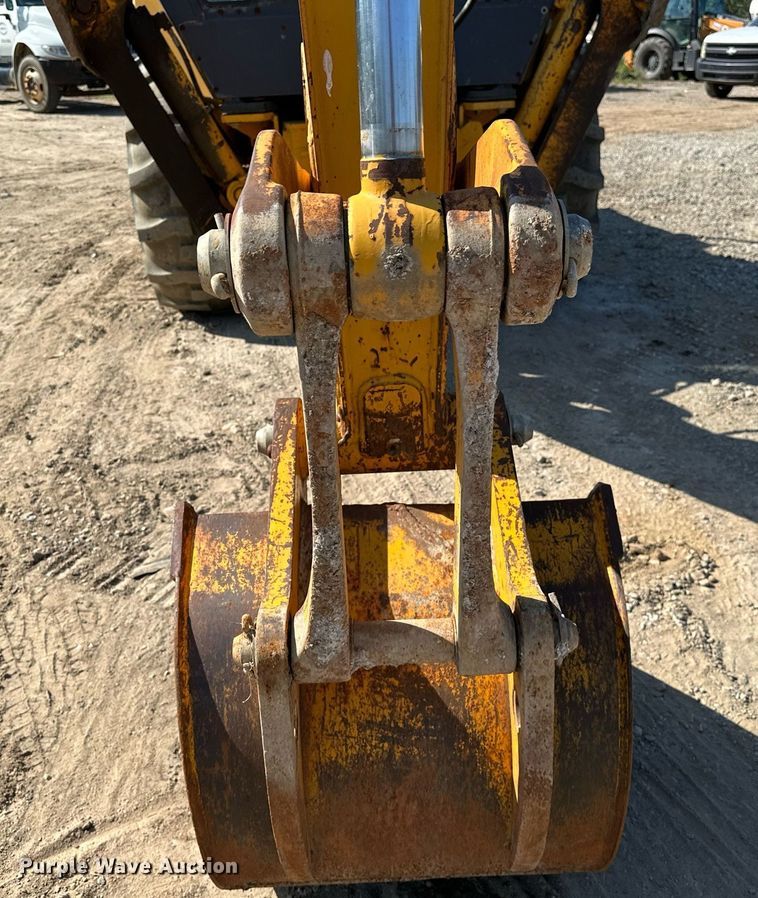 image for item OG9257 1990 John Deere 310C  backhoe