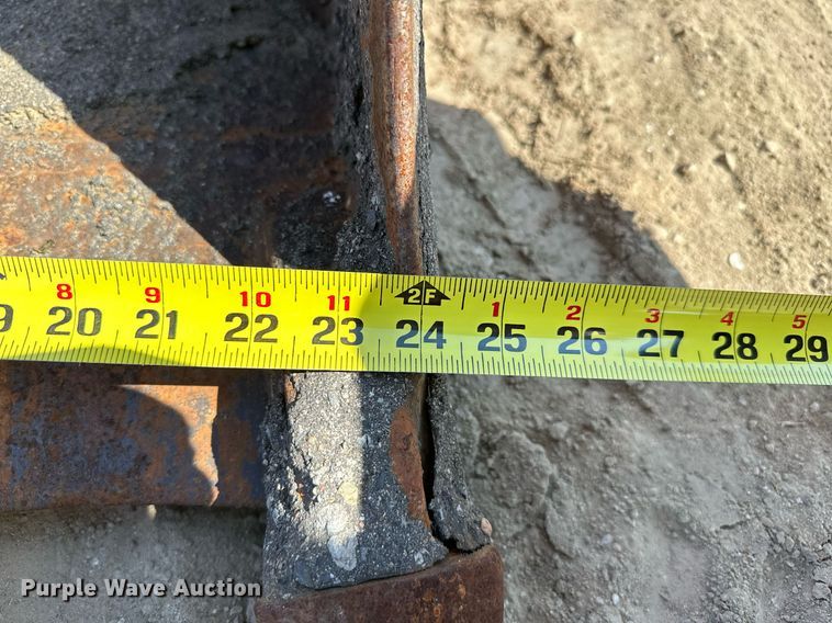 image for item OG9257 1990 John Deere 310C  backhoe