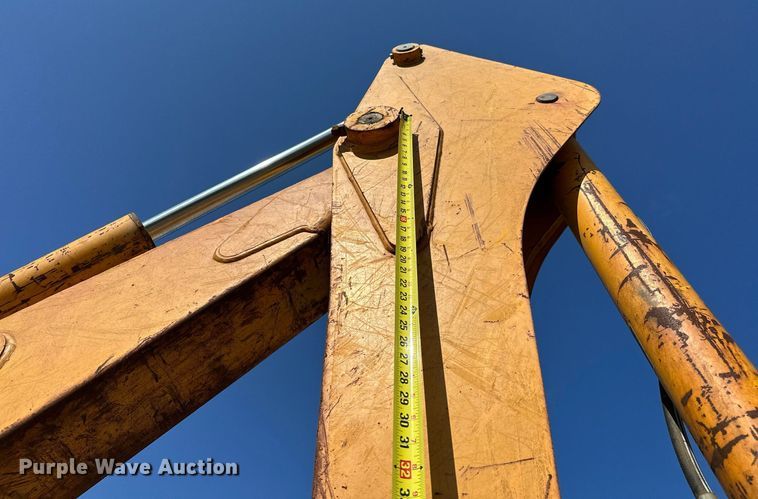 image for item OG9257 1990 John Deere 310C  backhoe