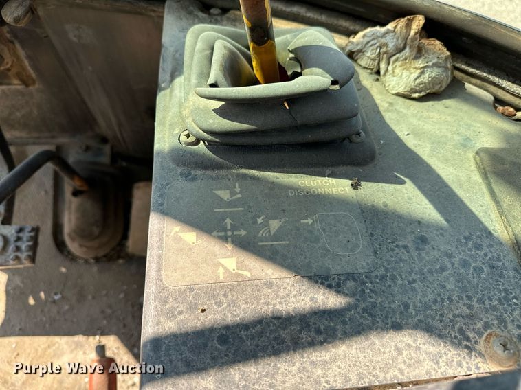 image for item OG9257 1990 John Deere 310C  backhoe