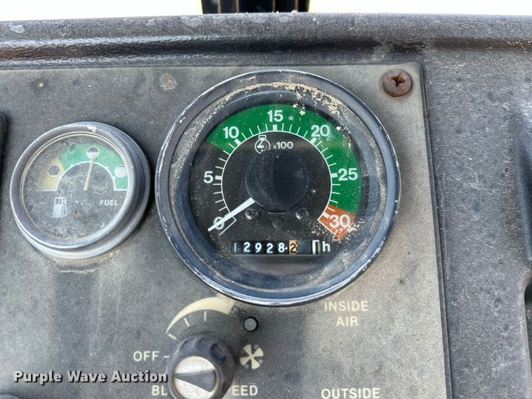 image for item OG9257 1990 John Deere 310C  backhoe