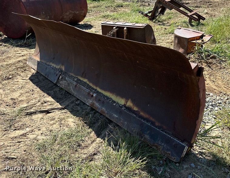 image for item OG9258 11' snow plow