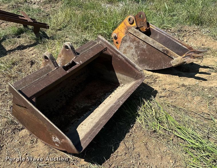 image for item OG9259 Backhoe buckets