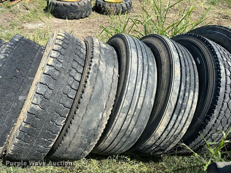 image for item OG9263 (18) 11R22.5 tires