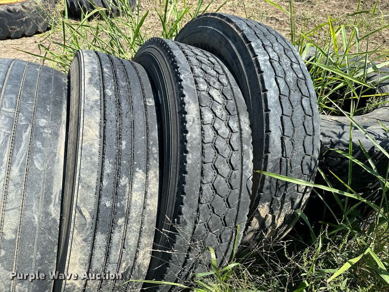 image for item OG9263 (18) 11R22.5 tires