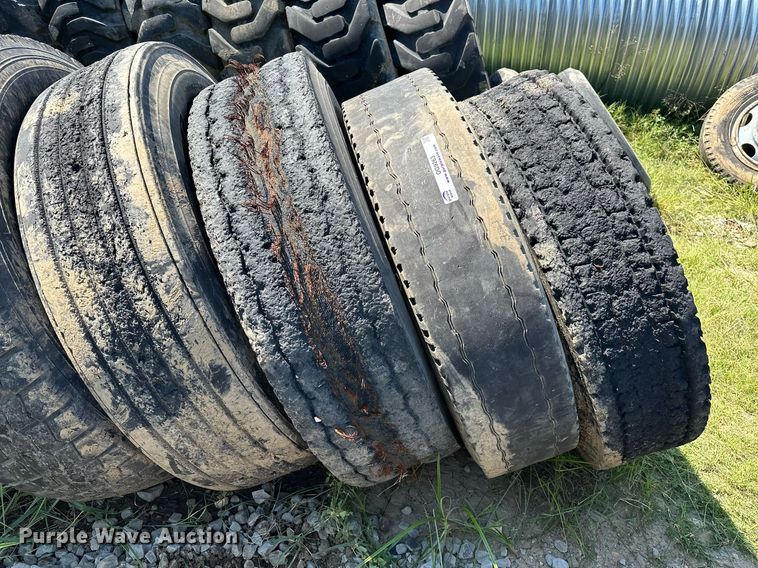 image for item OG9263 (18) 11R22.5 tires