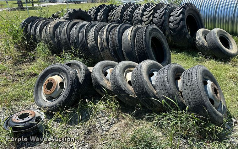 image for item OG9264 (8) tires and wheels