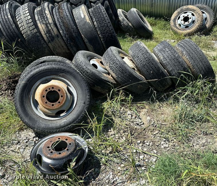 image for item OG9264 (8) tires and wheels