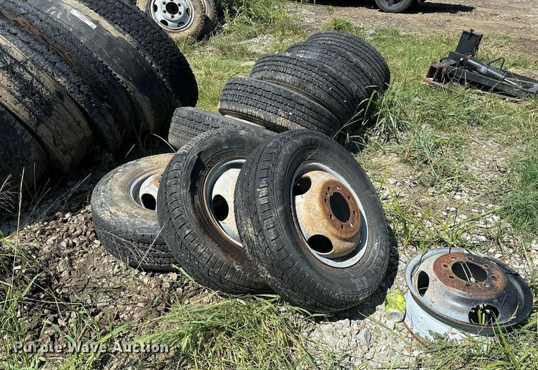 image for item OG9264 (8) tires and wheels