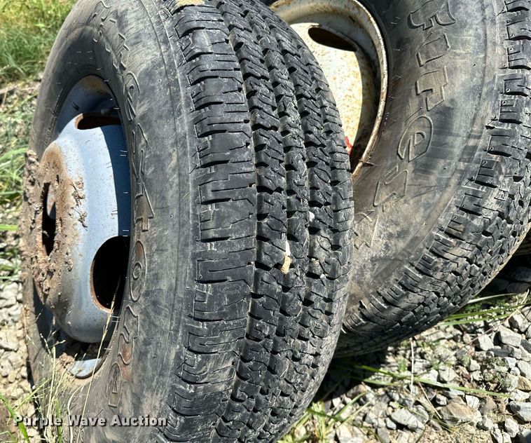 image for item OG9264 (8) tires and wheels