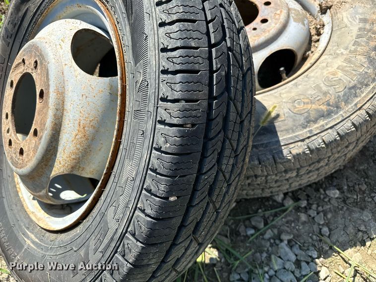 image for item OG9264 (8) tires and wheels