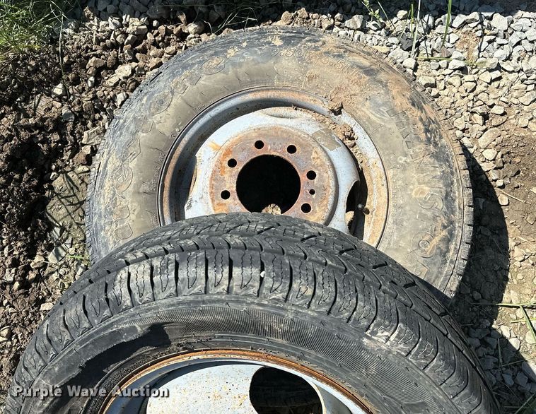 image for item OG9264 (8) tires and wheels