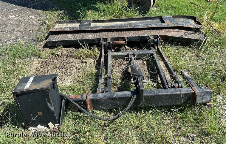 image for item OG9265 84"W end lift gate