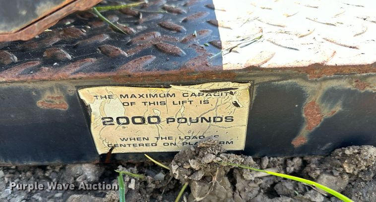 image for item OG9265 84"W end lift gate