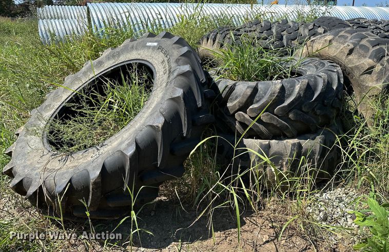 image for item OG9267 (4) tractor tires