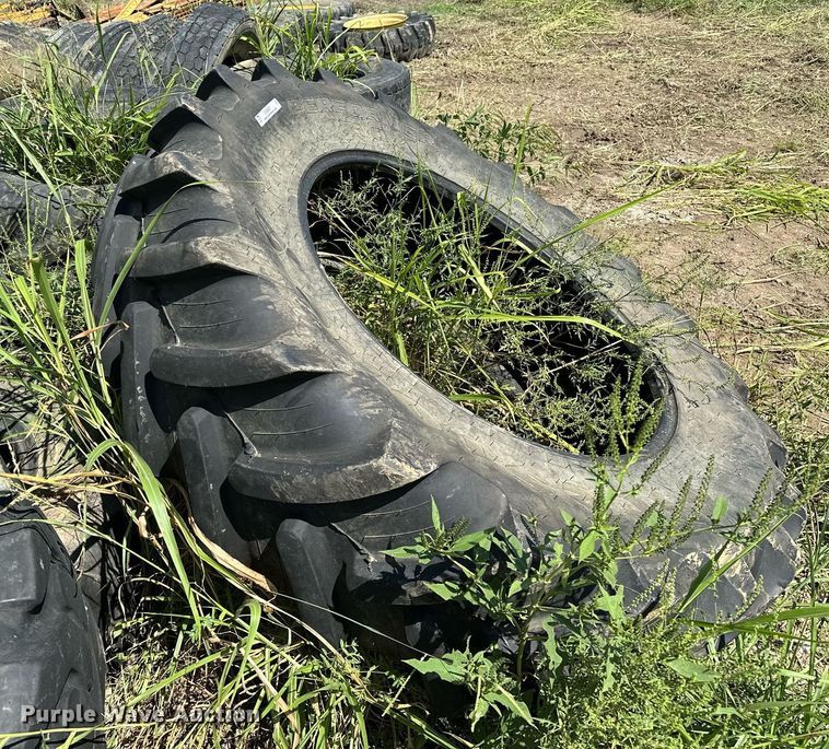 image for item OG9267 (4) tractor tires