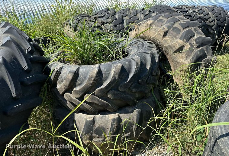 image for item OG9267 (4) tractor tires