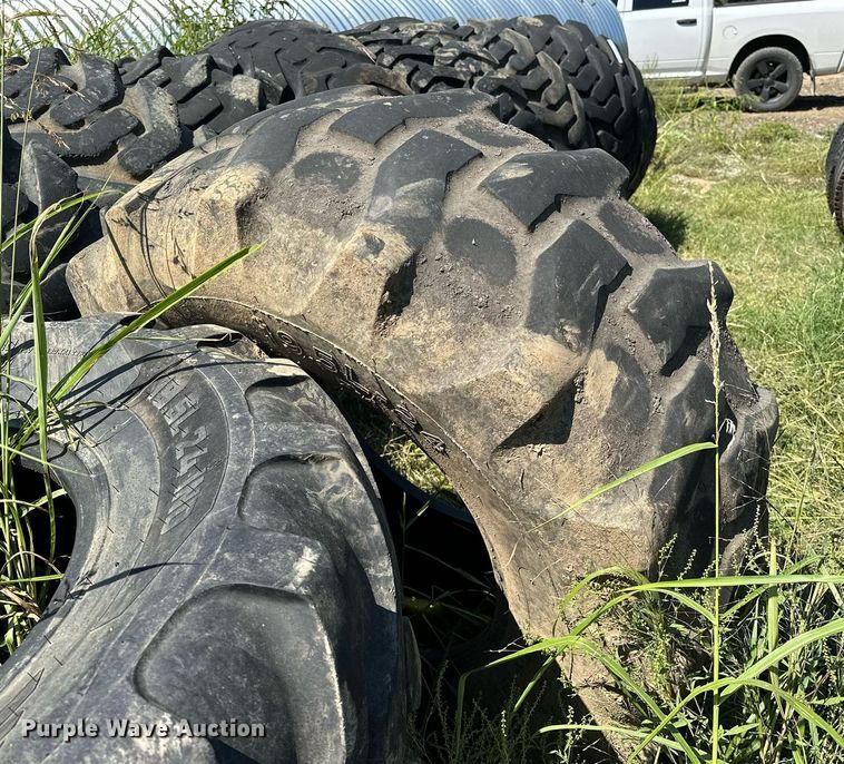 image for item OG9267 (4) tractor tires