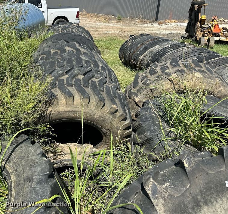 image for item OG9268 (12) motor grader tires