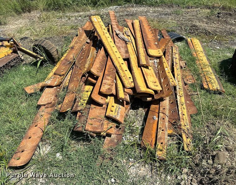 image for item OG9270 Approximately (175) motor grader blades