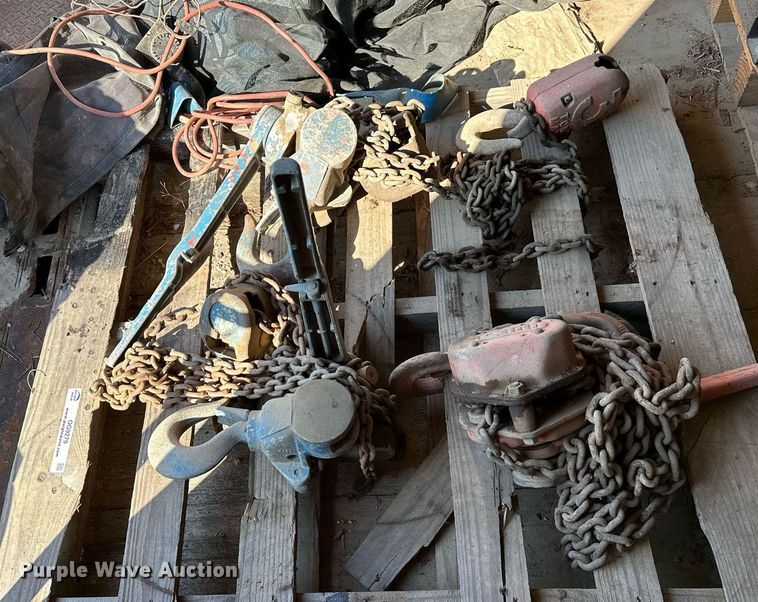 image for item OG9279 (3) chain hoists