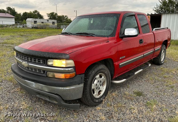 image for item OG9281 2001 Chevrolet Silverado 1500  Ext. Cab pickup truck