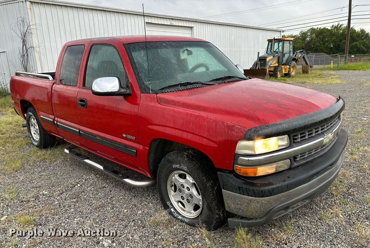 image for item OG9281 2001 Chevrolet Silverado 1500  Ext. Cab pickup truck