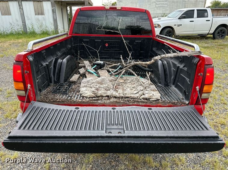 image for item OG9281 2001 Chevrolet Silverado 1500  Ext. Cab pickup truck