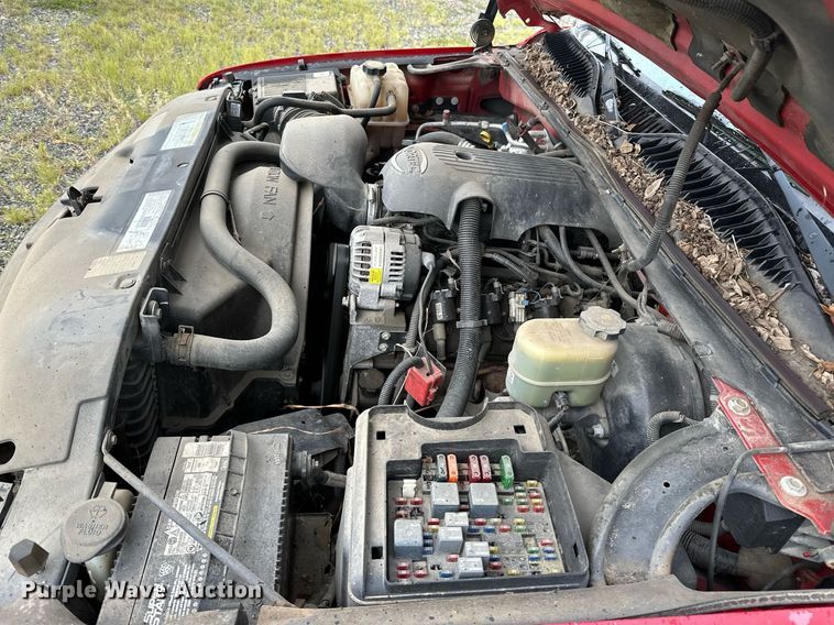 image for item OG9281 2001 Chevrolet Silverado 1500  Ext. Cab pickup truck