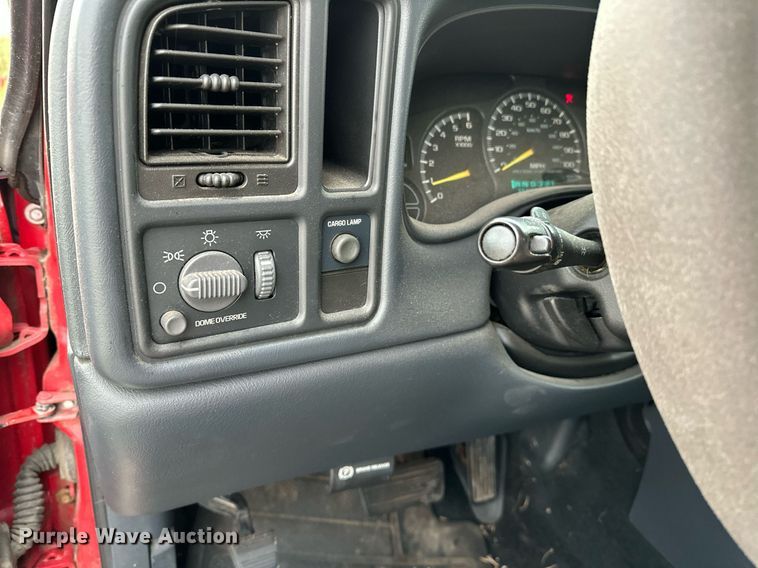 image for item OG9281 2001 Chevrolet Silverado 1500  Ext. Cab pickup truck