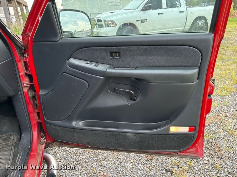 image for item OG9281 2001 Chevrolet Silverado 1500  Ext. Cab pickup truck