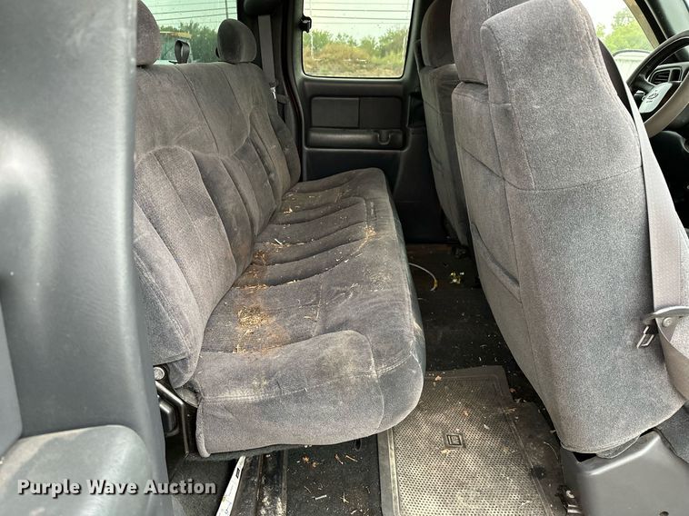 image for item OG9281 2001 Chevrolet Silverado 1500  Ext. Cab pickup truck