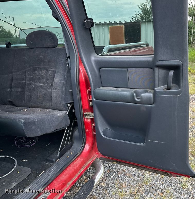 image for item OG9281 2001 Chevrolet Silverado 1500  Ext. Cab pickup truck