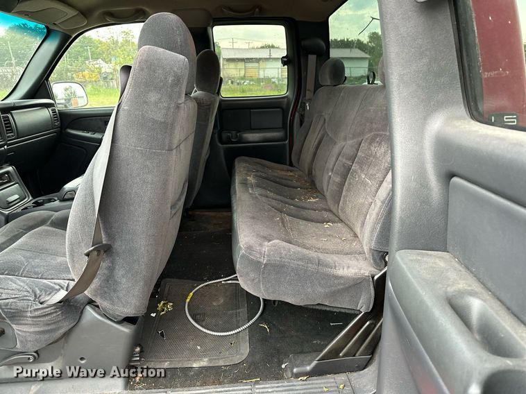 image for item OG9281 2001 Chevrolet Silverado 1500  Ext. Cab pickup truck