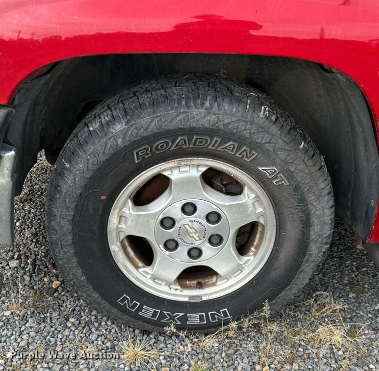 image for item OG9281 2001 Chevrolet Silverado 1500  Ext. Cab pickup truck