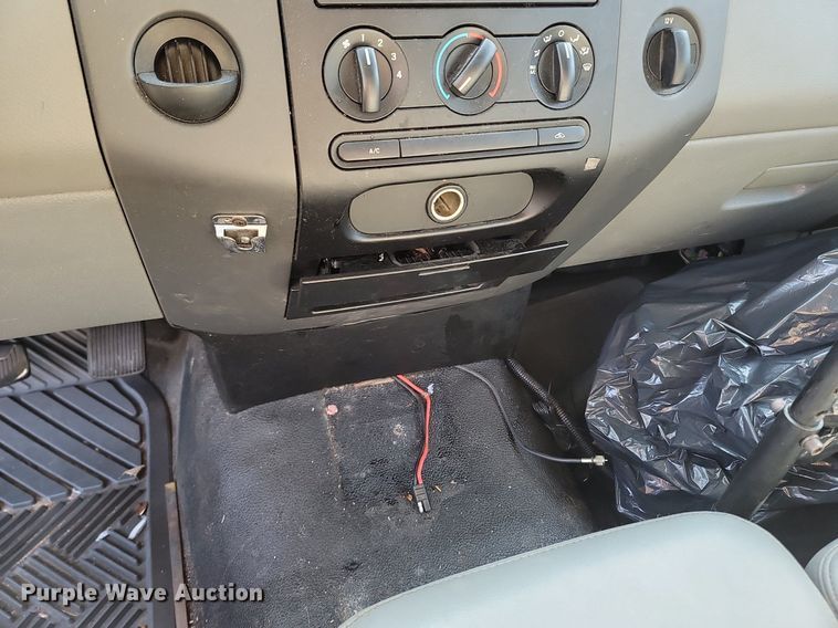 image for item OG9347 2008 Ford F150 XL  pickup truck