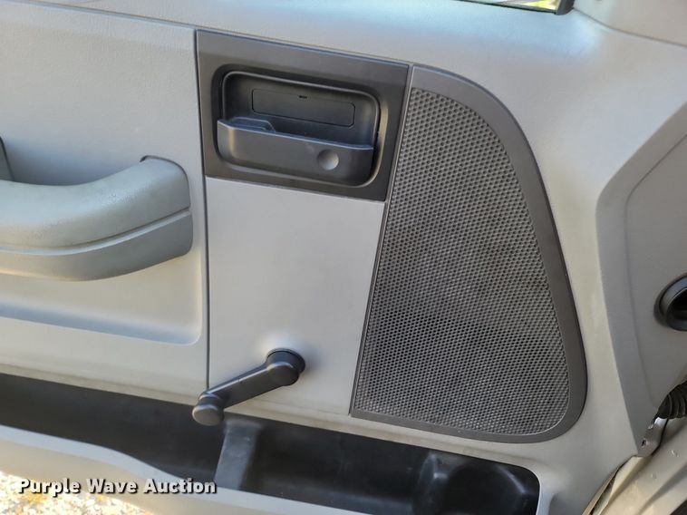 image for item OG9347 2008 Ford F150 XL  pickup truck