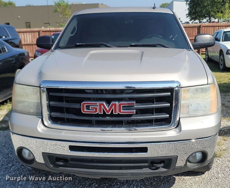 image for item OG9351 2009 GMC Sierra 1500  Ext. Cab pickup truck