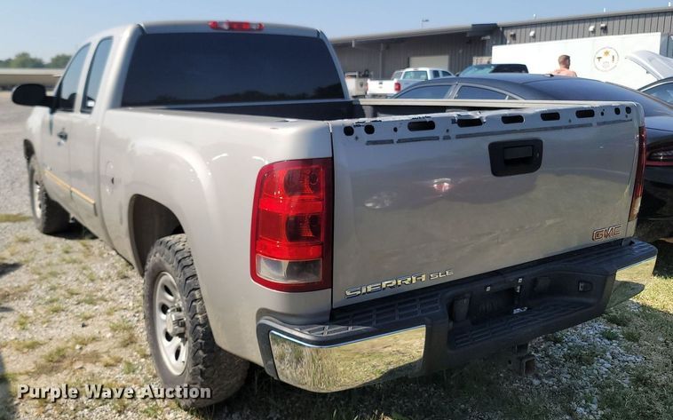 image for item OG9351 2009 GMC Sierra 1500  Ext. Cab pickup truck